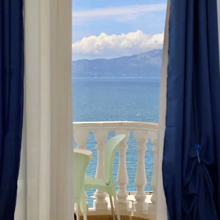 Meta * Sarande